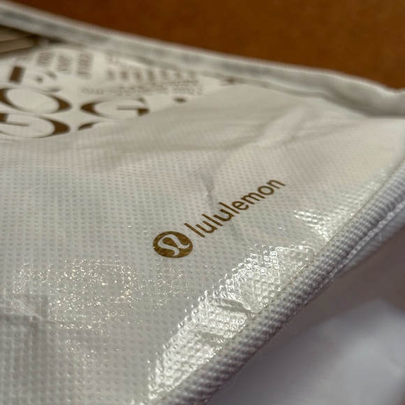 Lululemon tote - Picture 4 of 4